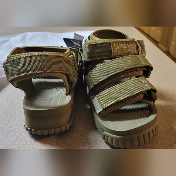 SANDALS - Picture 2 of 10
